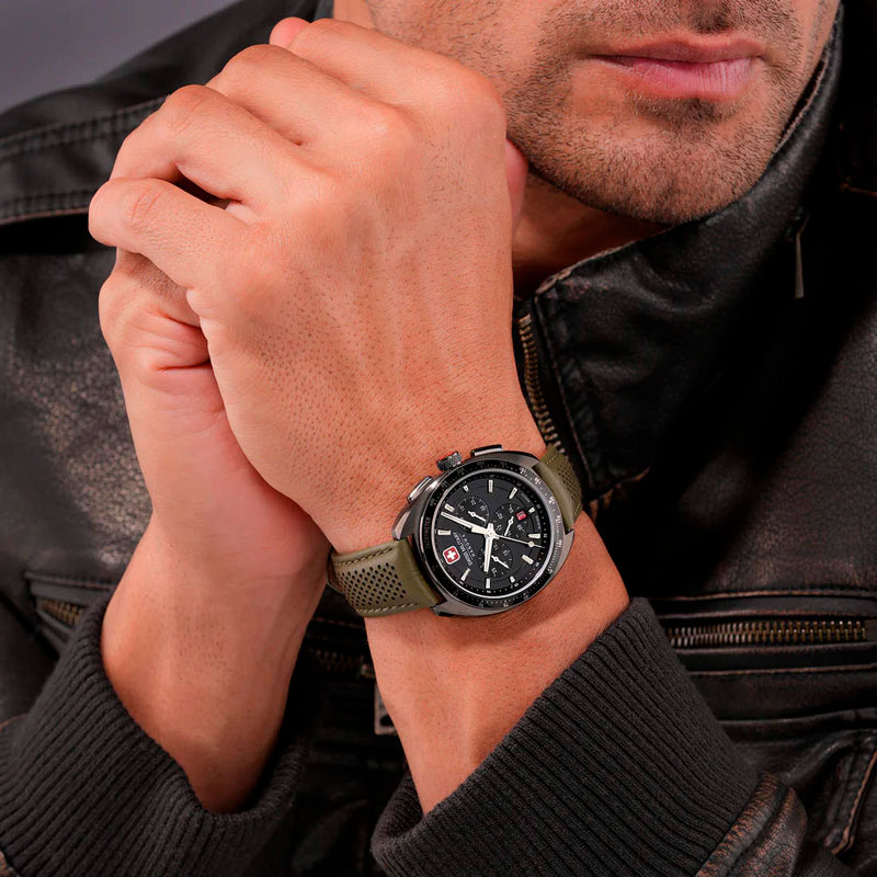 Часы Swiss Military Hanowa Defender 			