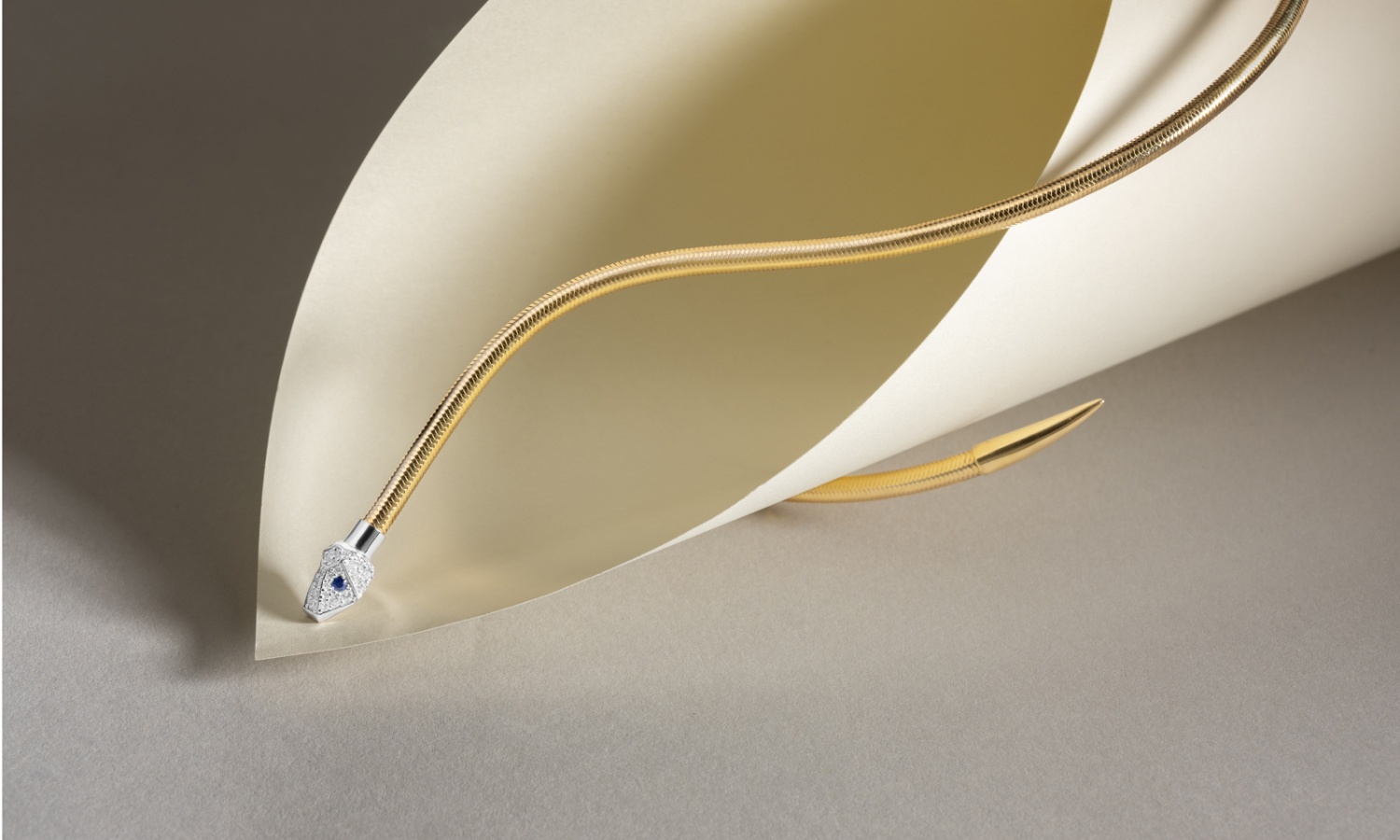 Змеиные мотивы Змеиные мотивы