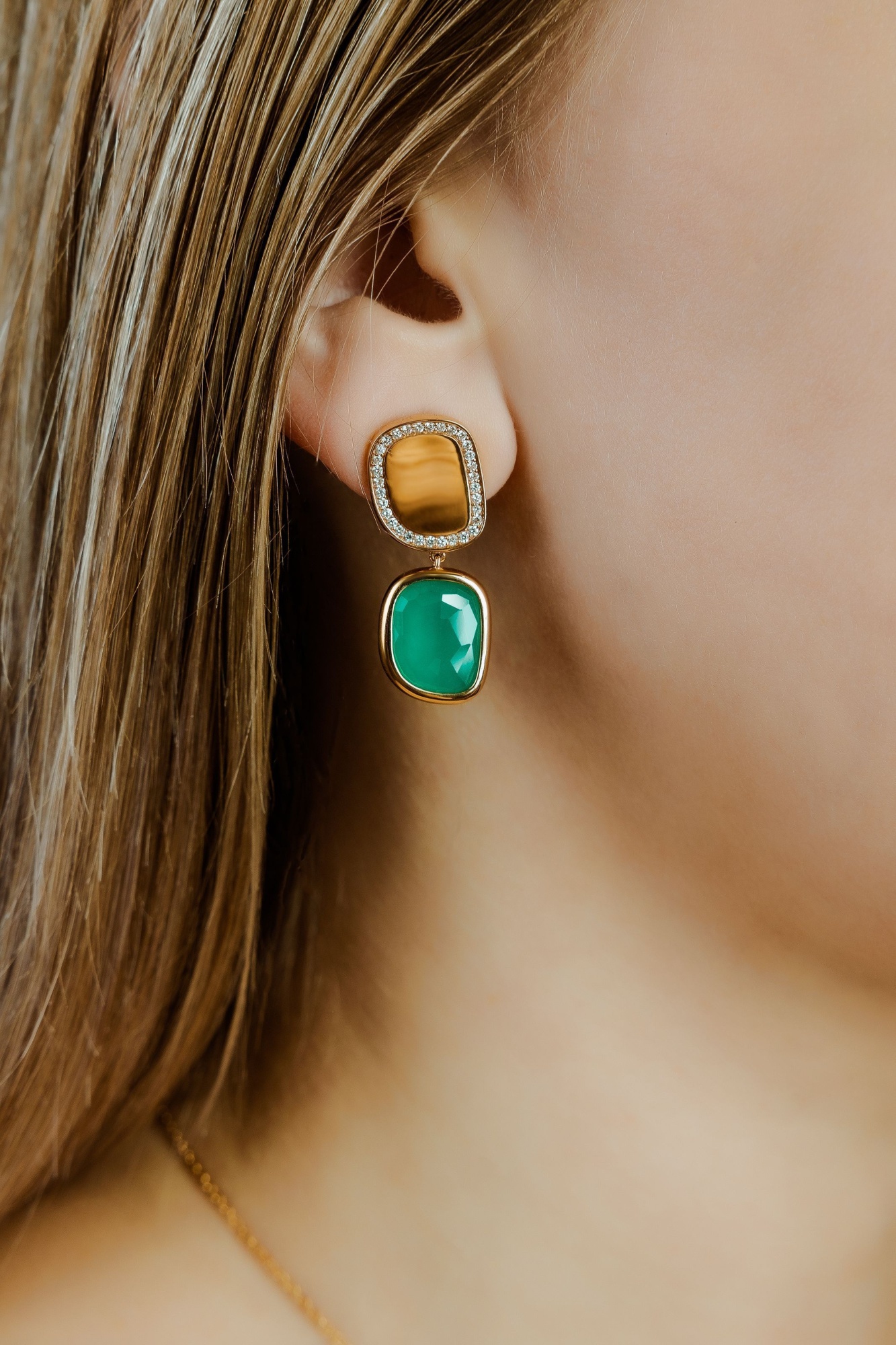 Серьги Roberto Coin Black Jade коллекция 2022-2023