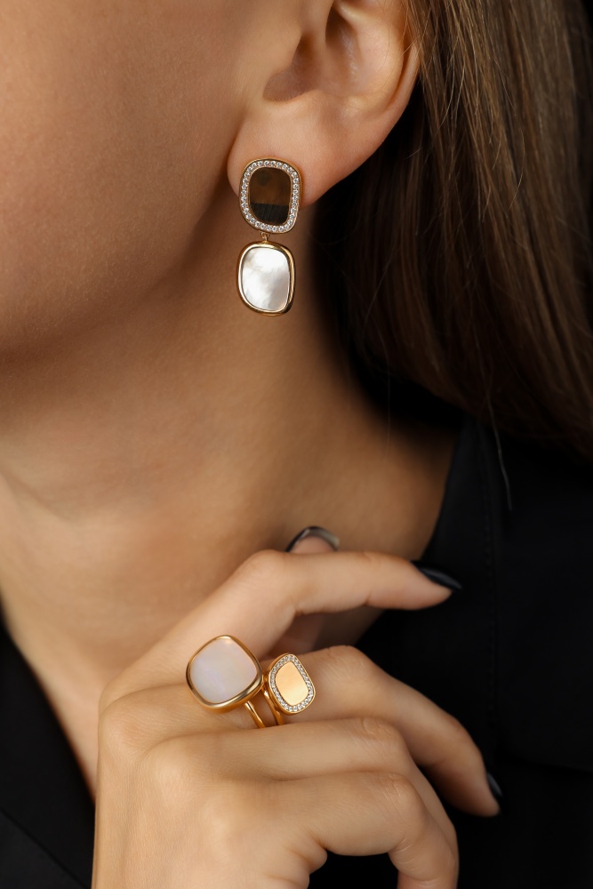 Серьги Roberto Coin Black Jade Серьги Roberto Coin Black Jade коллекция 2022-2023